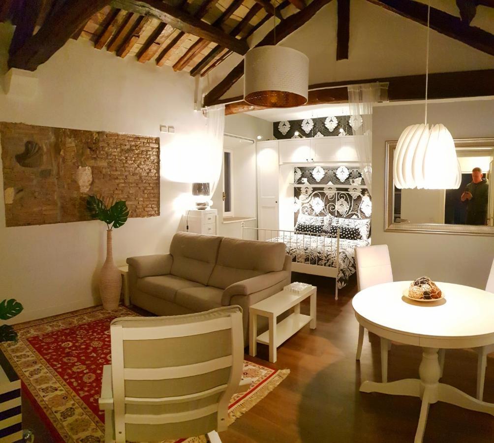 奥斯蒂亚·安提卡La Casa Nel Castello别墅 外观 照片