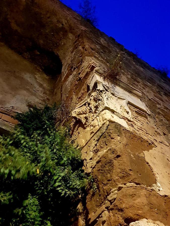 奥斯蒂亚·安提卡La Casa Nel Castello别墅 外观 照片
